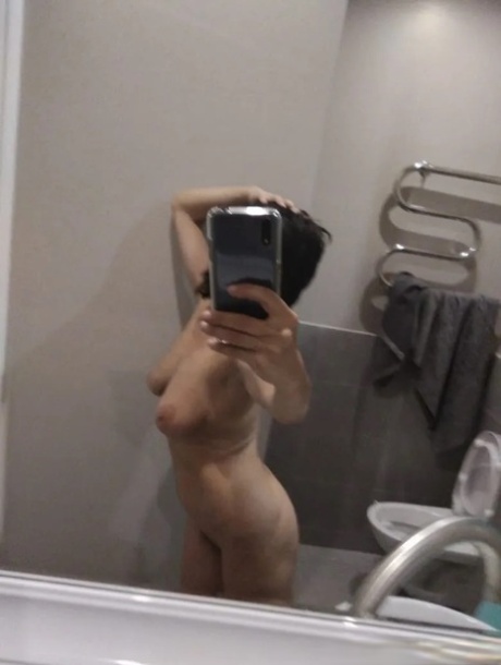 big tits selfie nude gallery