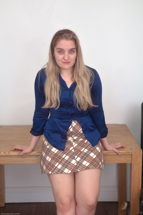 smal modell heta nakenbilder bilder