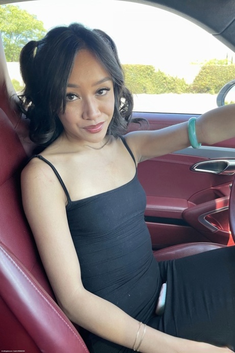 solo female free archive