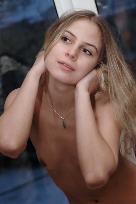 blonde solo sexy hd afb