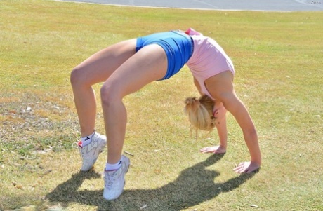 gym shorts hot img