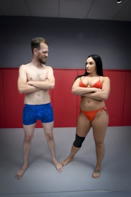 Fitness-MILF schöne erotische galerie