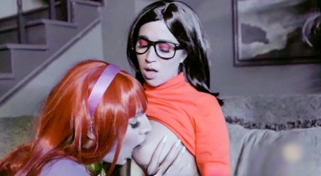 Lesben-Cosplay hd erotische bild