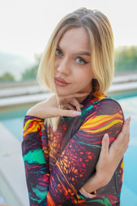 swimsuit porno picture