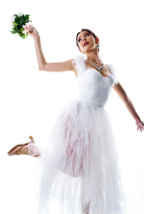 bride sexy gallery