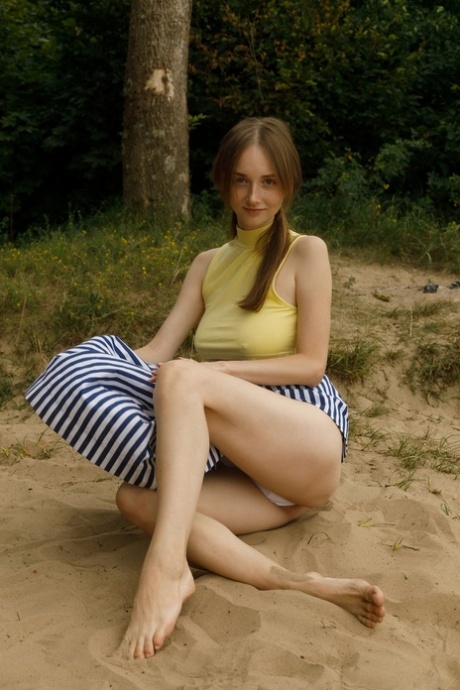 adolescente aux formes généreuses adulte xxx collection