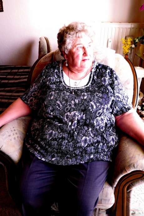 very old granny pornographic pic