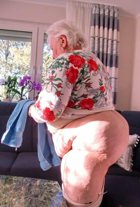fat ass granny beautiful naked pics