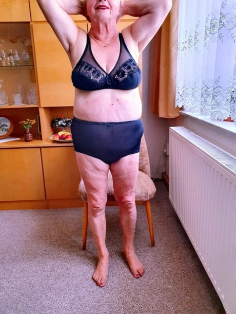 babiččí spodní prádlo nejlepší pornografii obrázek