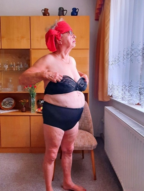 granny lingerie hot photos