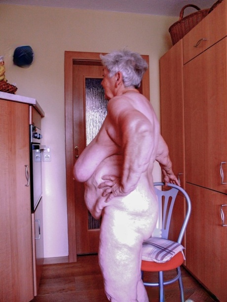 very old granny erotic archive