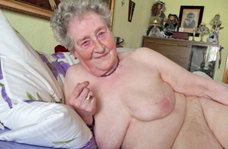 grand-mère ridée chaud xxx photos