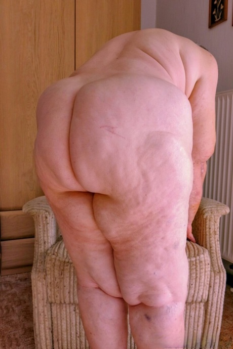 big ass granny pornos photo
