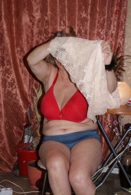 old granny sexy nudes pic
