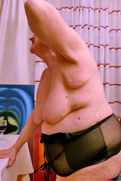 tlusté sperma pornografické akty obrázky