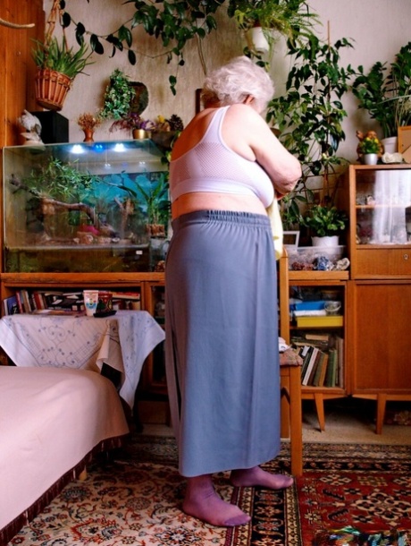 grand-mère ridée pornographique exclusif des photos