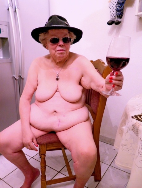 occhiali da nonna molto caldo foto