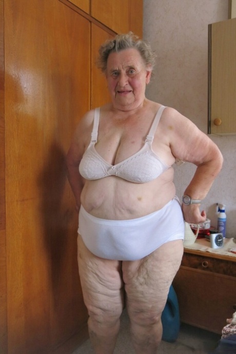 very old granny art naked image