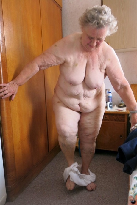 wrinkled granny sexy naked pictures