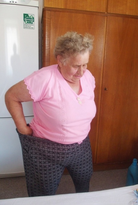 stara babcia ładna, wysoka jakość archiwum