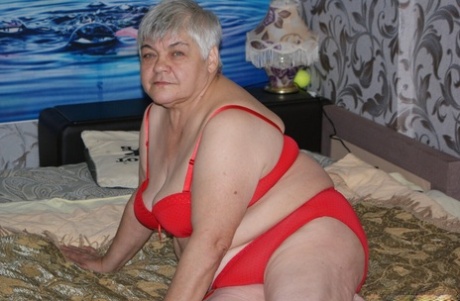 bbw oma naakt xxx archief