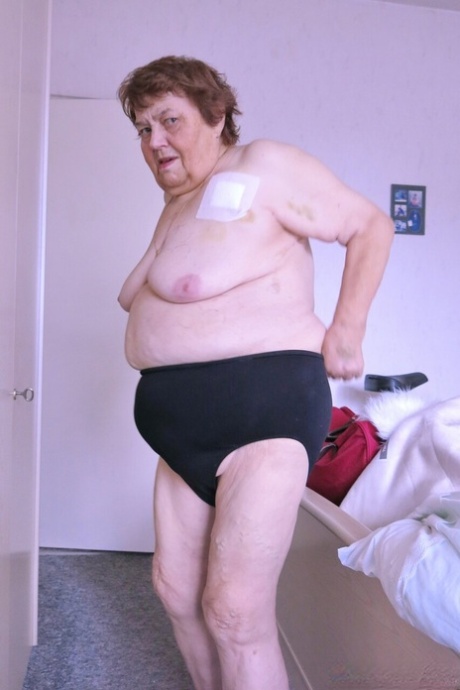 very old granny xxx galleries