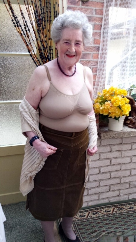 old granny pornos picture