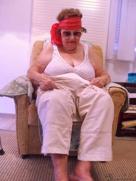 redhead granny free porn image