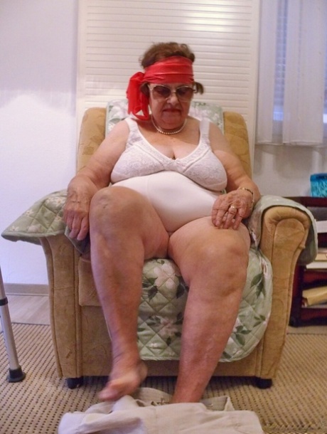 bbw granny beautiful naked photos