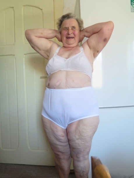 chubby granny hot sex images