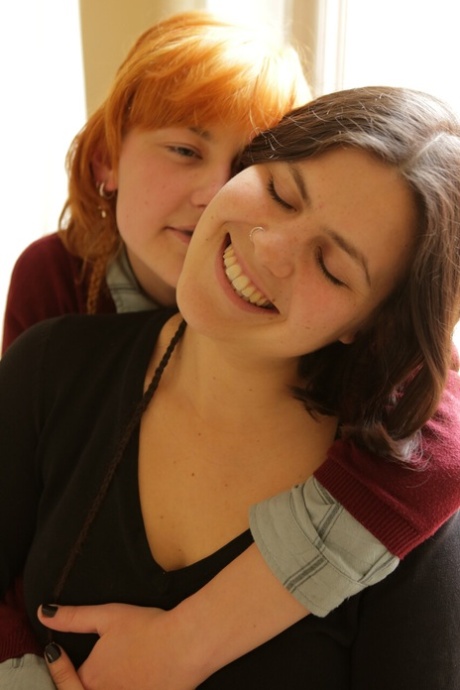 chubby lesbian free xxx img