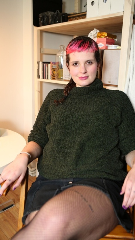 dicke Frau Amateur kunst schöne galerien
