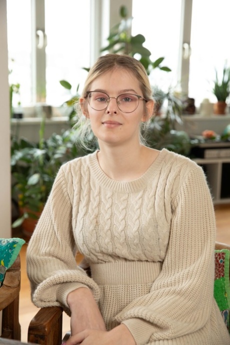 sexy nerd free naked images