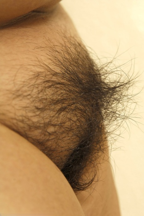 chubby hairy milf free nude photo