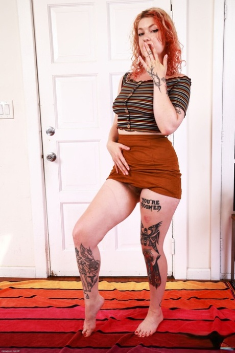 redhead upskirt pornos photos