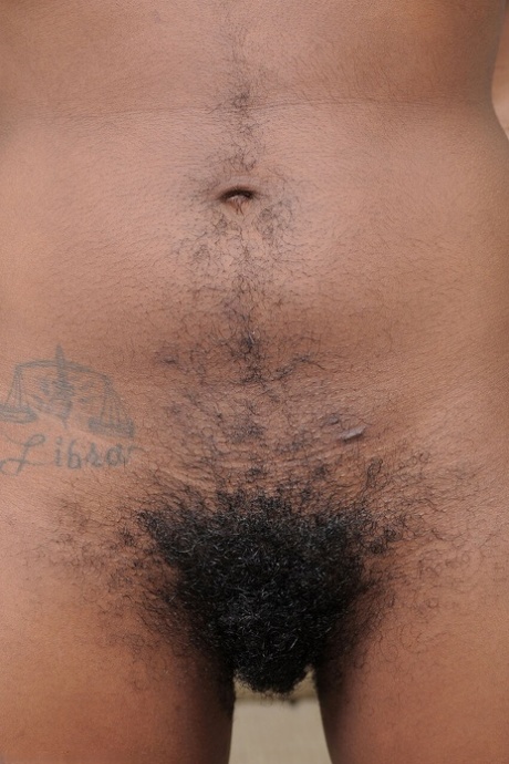 gata de lingerie nus eróticos imagens
