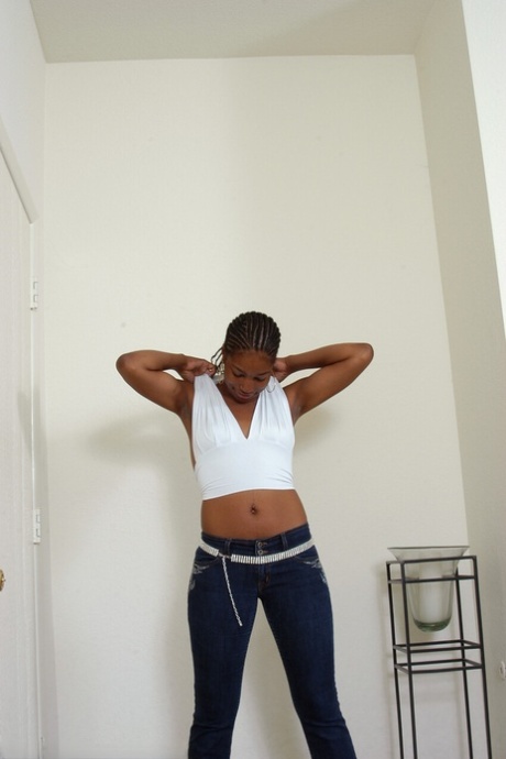 ebony jeans art porn pic