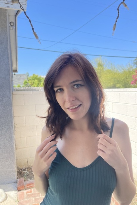amateur girlfriend pretty pic