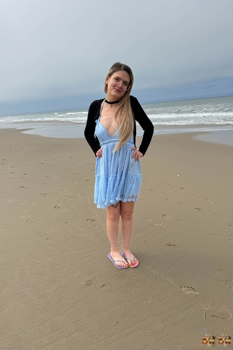 granny beach xxx photos
