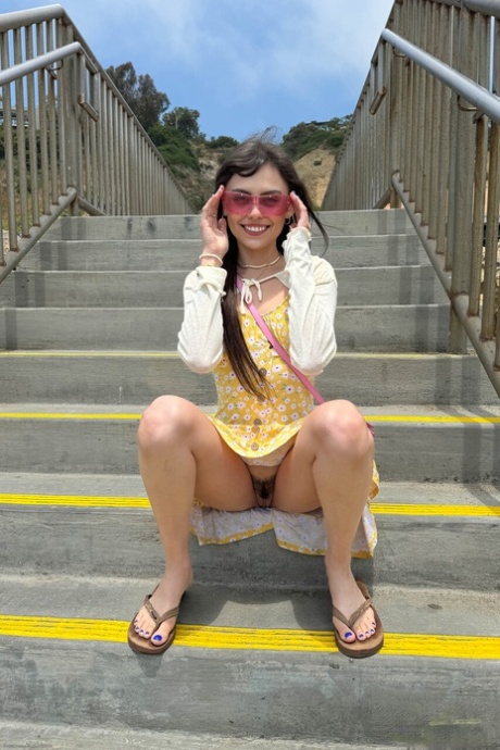 petite feet free sexy galleries