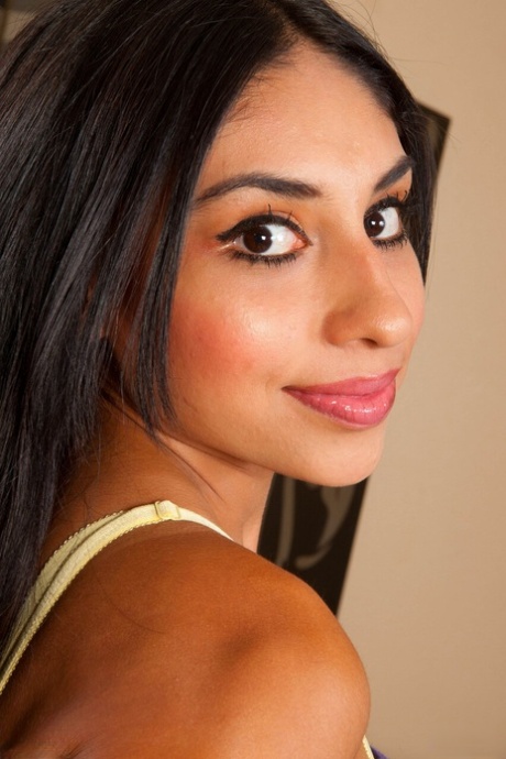 adolescente morena delgada pornografico para adultos galerías