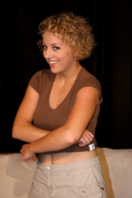 déshabillage amateur pornographique parfait image