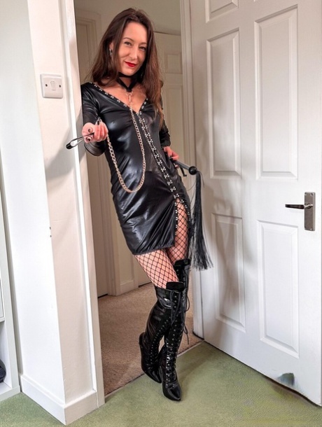 kinky art naked gallery