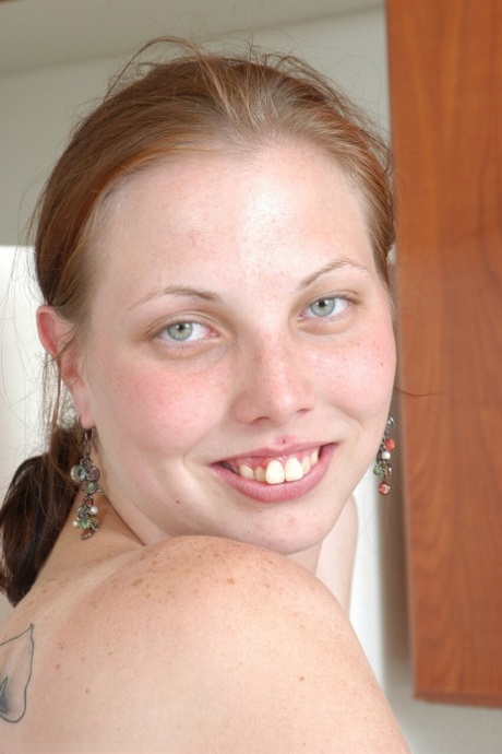 ginger teen hot nude pics