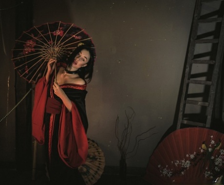 BDSM asiático hermosa desnuda archivo