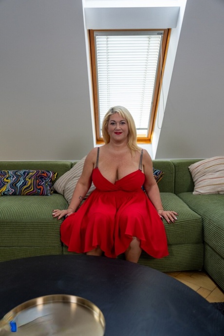 chubby big tits exclusive image