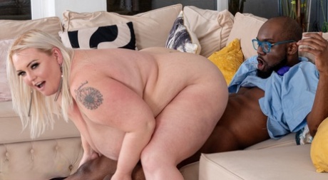 fat blonde porno pic