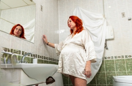 pregnant milf free xxx photos