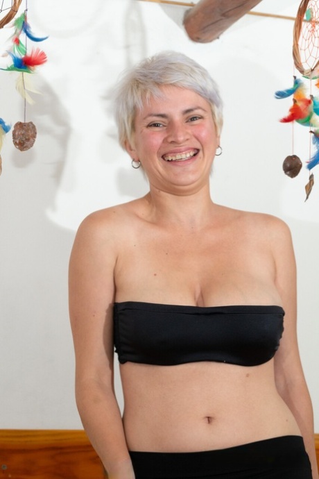 hårig buske vacker pornografisk foto