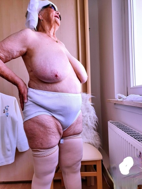 very old granny hd galleries